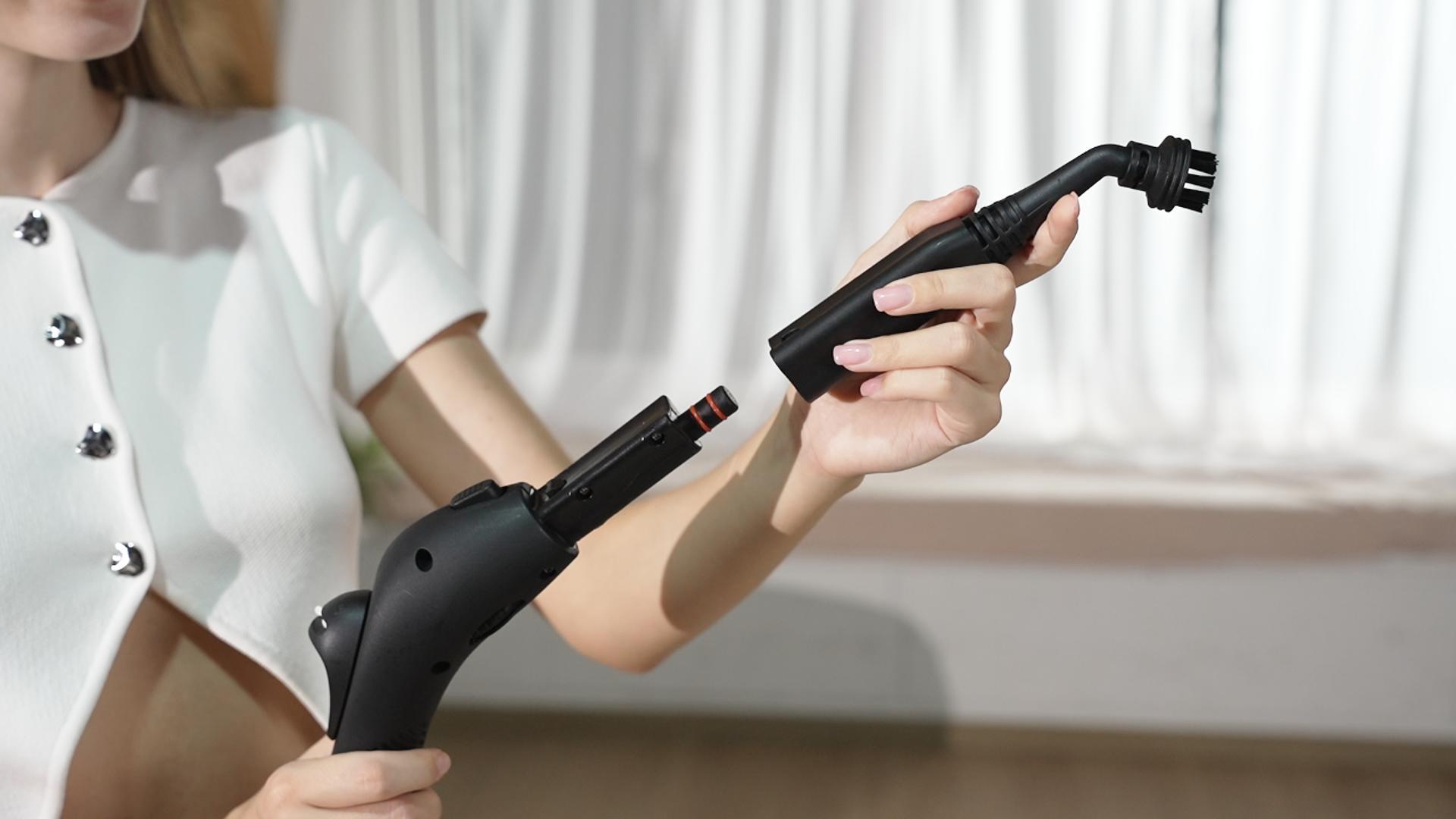 Amazon | 【スチームクリーナー】24個のアタッチメント付き 多目的