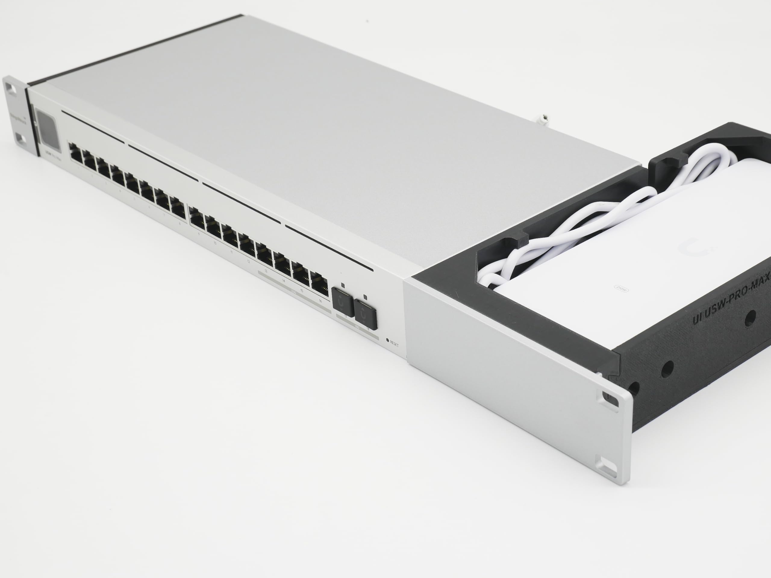 Ubiquiti Rack Mount USW-PRO-MAX-16 19inch 1U Injection Molded Front Panel Silvergrey