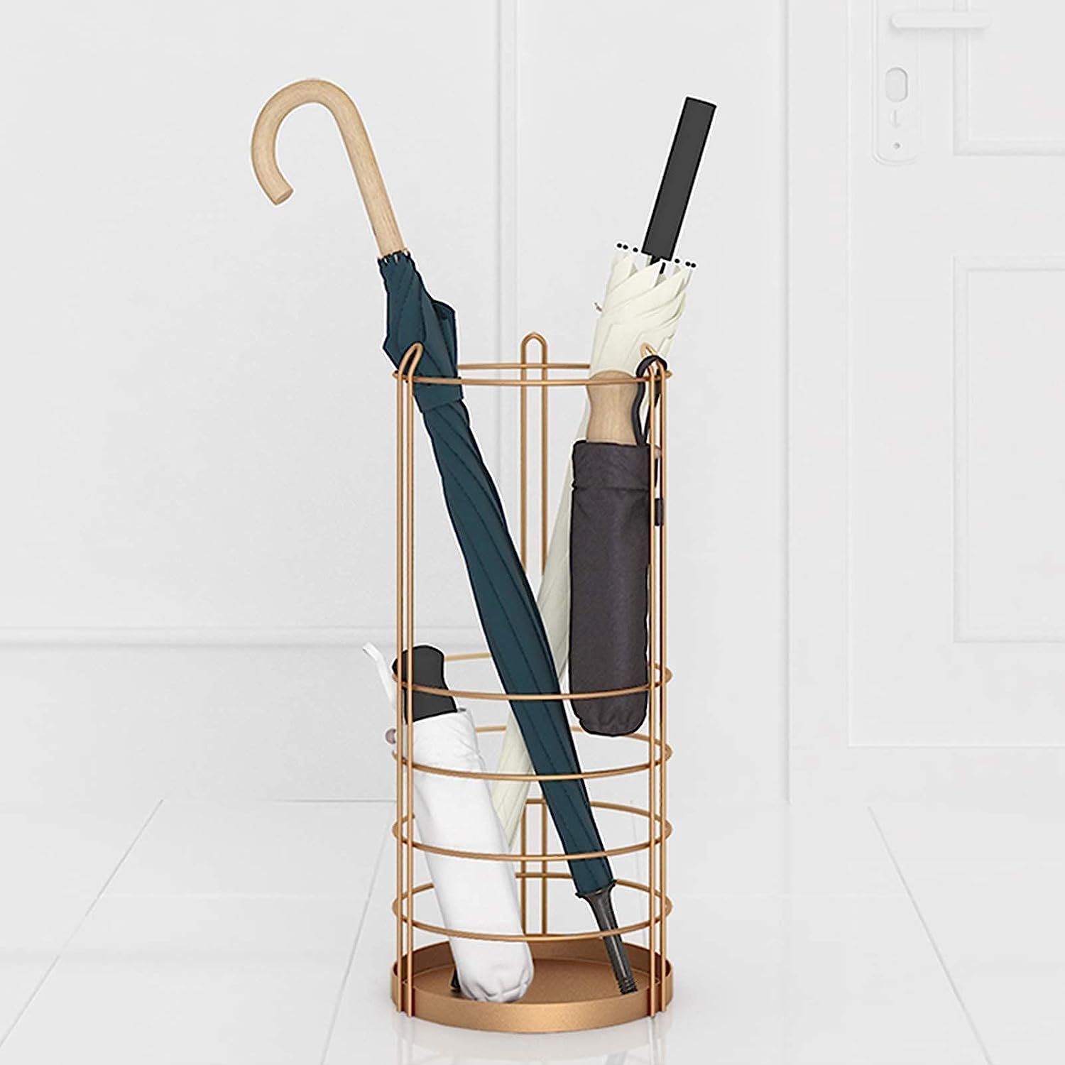 Porte-parapluie cylindrique doré en fer forgé creux pour l'entrée