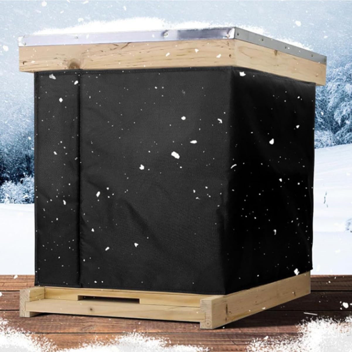 Milisten Beehive Winter Insulation Cover Oxford Lightweight Beehive Protector for Outdoor Use and Windproof for All Weather Conditions