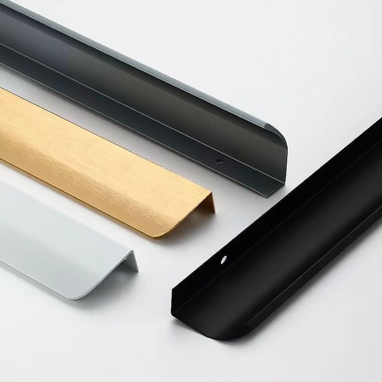 MRKU Tiradores para armarios y cajones, 2 Unidades, Color Negro, para armarios de Cocina, Acabado de Aluminio con Borde Biselado.