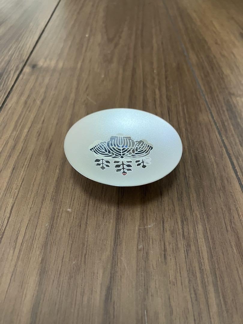 Amazon.co.jp: 銀盃 銀杯 造幣局製 純銀 SILVER シルバー 桐紋 酒器 