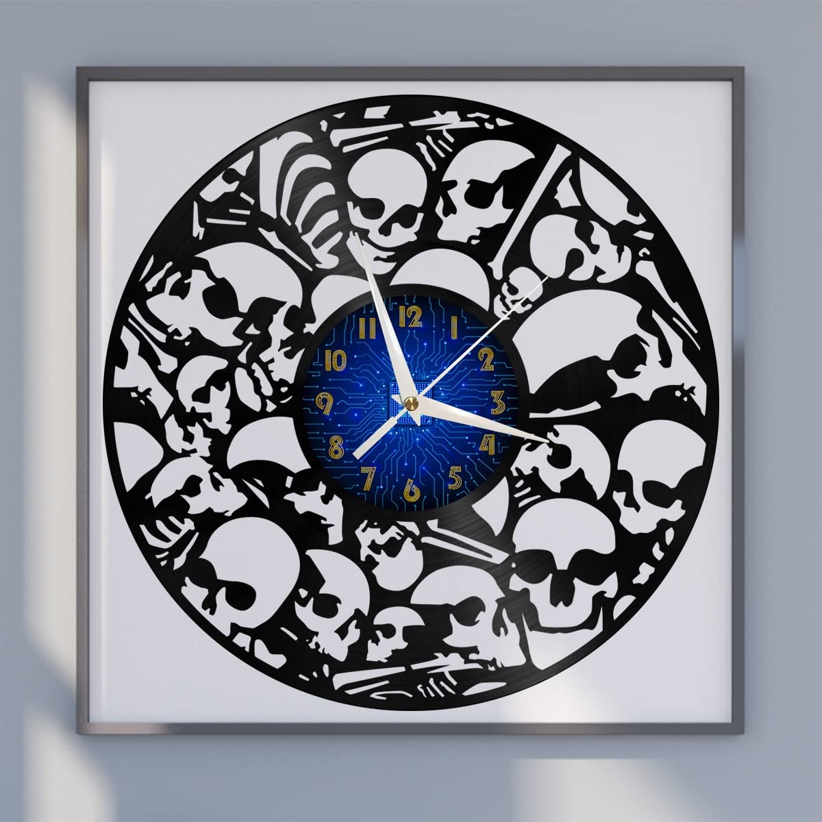 Horloge murale en vinyle Skull Group pour sublimer la déco de votre cuisine