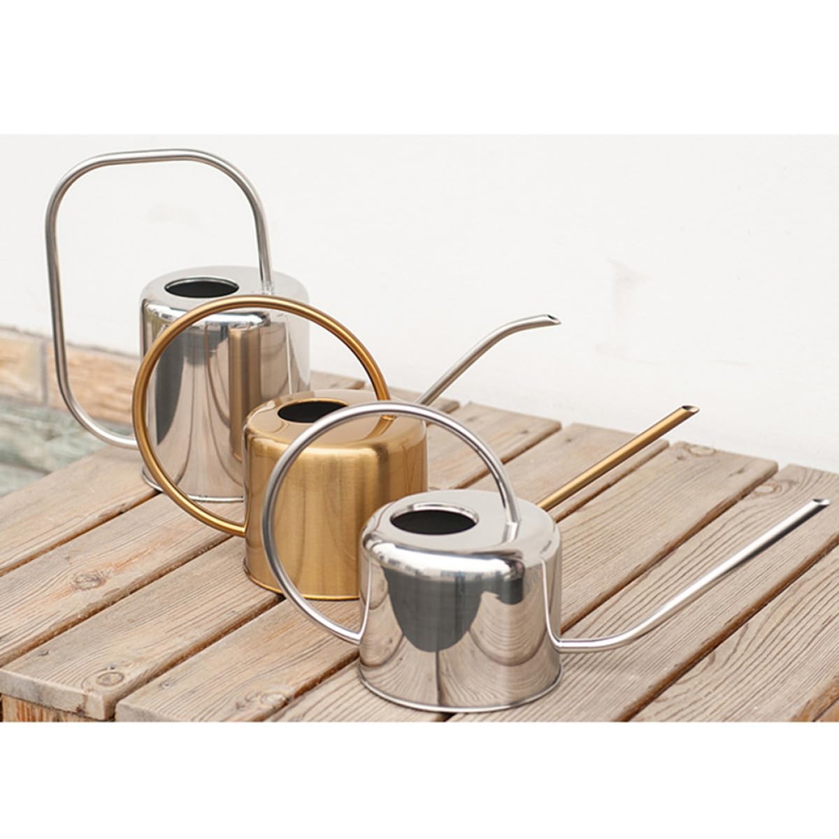 Levemolo Annaffiatoio in Acciaio Inossidabile da 1,3l Becco per Irrigazione Piante Grasse e Piante da Interno, Design Retrò Colore Oro per Giardinaggio
