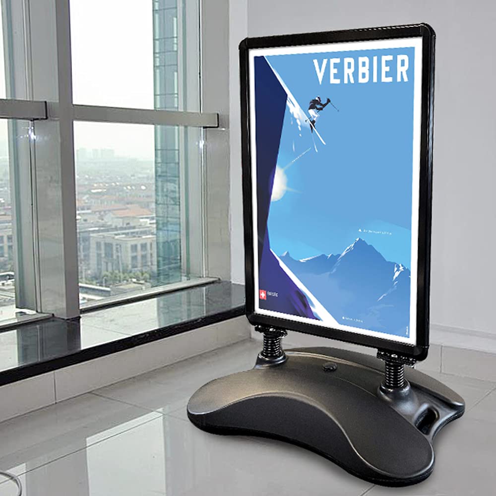 DisplayLager, Calidad danesa – Soporte para carteles negro Wind-Sign | para póster DIN A1 594 x 841 mm. Tope resistente a la intemperie para clientes, peso para altas velocidades de viento y ruedas