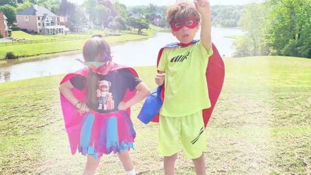 Capa y Máscara de Superhéroe para Niñas y Niños miniatura 7
