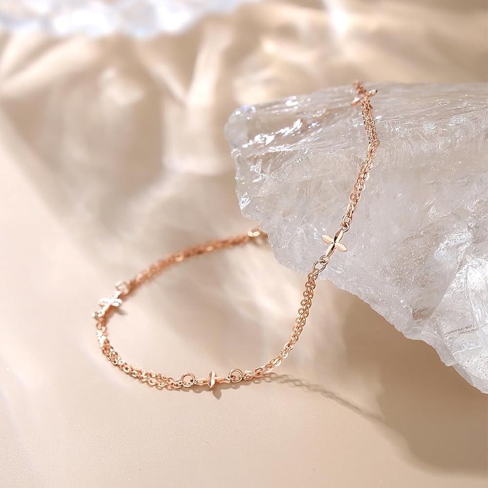 18金　アガタ　四つ葉のクローバーブレスレット プレゼントにも安心の日本製】 四つ葉のクローバーをイメージ