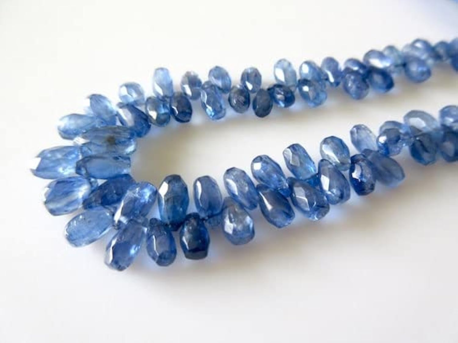 Cyanite bleue en perles briolettes de 5 à 9mm pour création de bijoux DIY