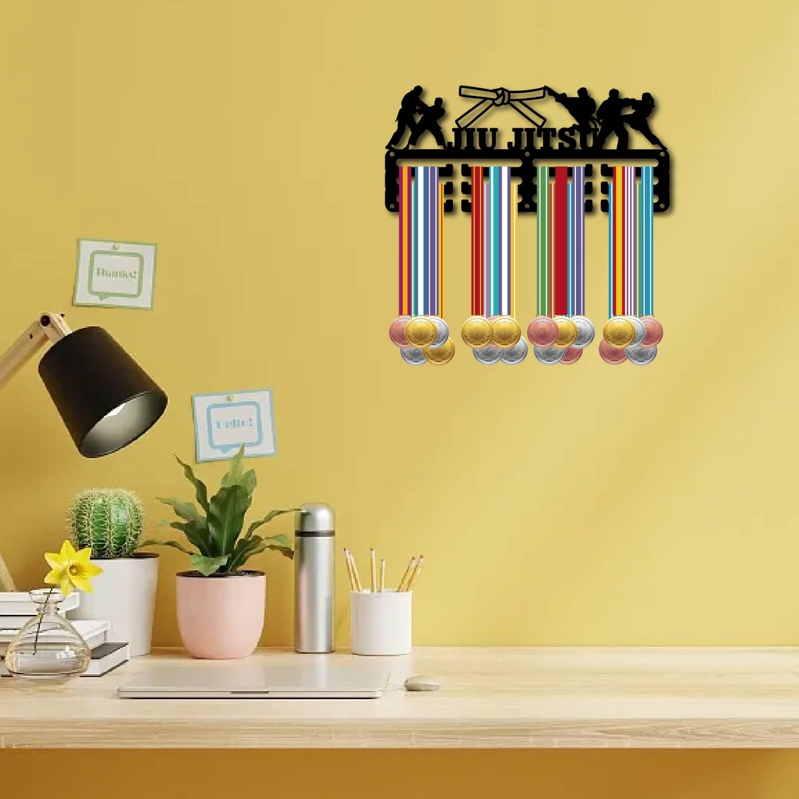CREATCABIN Voetbal Medaille Houder Display Hangerrek Sport Metaal Muurmontage met 20 Hakjes Hang Over 60 Medailles Hardlopers Thuis Badge Hardlopen Marathon Gymnastiek Zwart 40 x 13.5 cm