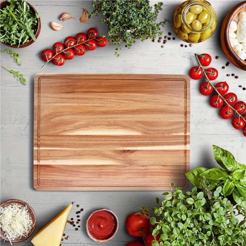 Kitchen Cutting Board for Home Restaurant or Hotel Solid Wood Square Shape
