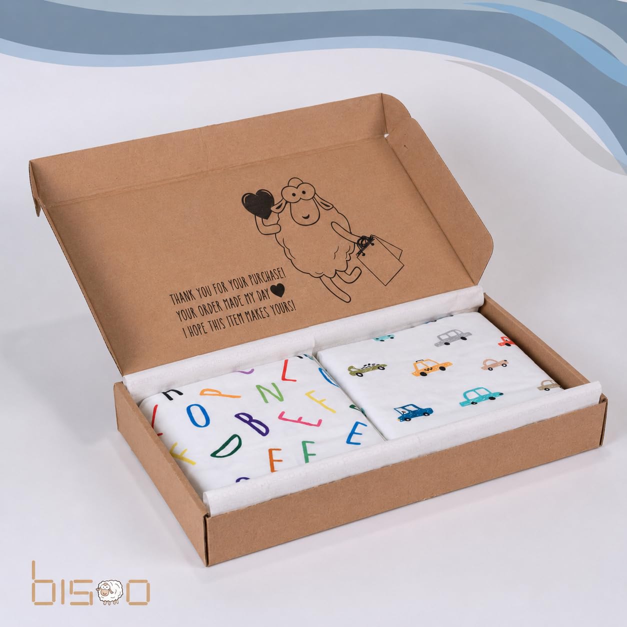 Bisoo, Set de 2 Sabanas Cuna 60x120 - Protector Colchon Cuna 60 x 120 con Esquinas Impermeables - Bajeras Algodon Jersey Impermeables, Certificado OekoTex, Set: Letras + Coches 120x60 cm