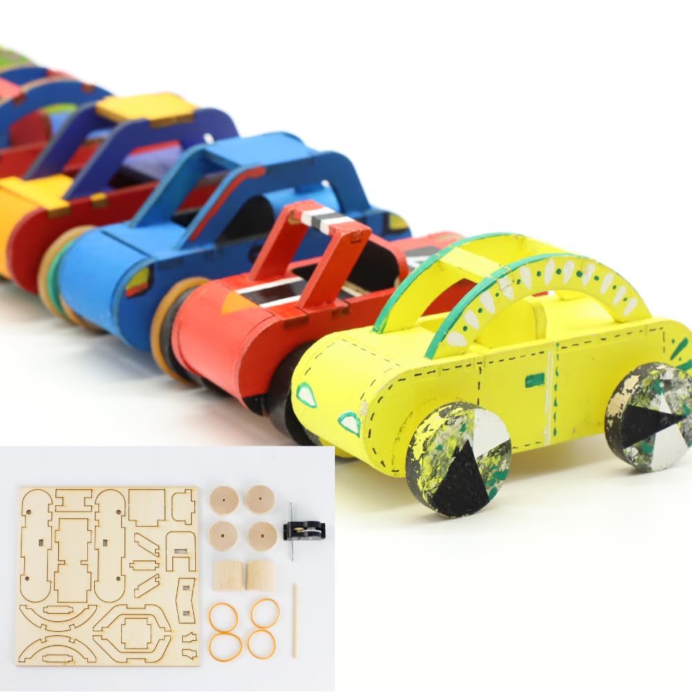 木のおもちゃ　ロボット　ぜんまい　車　木工作品 木のおもちゃ ロボット ぜんまい 車 木工作品