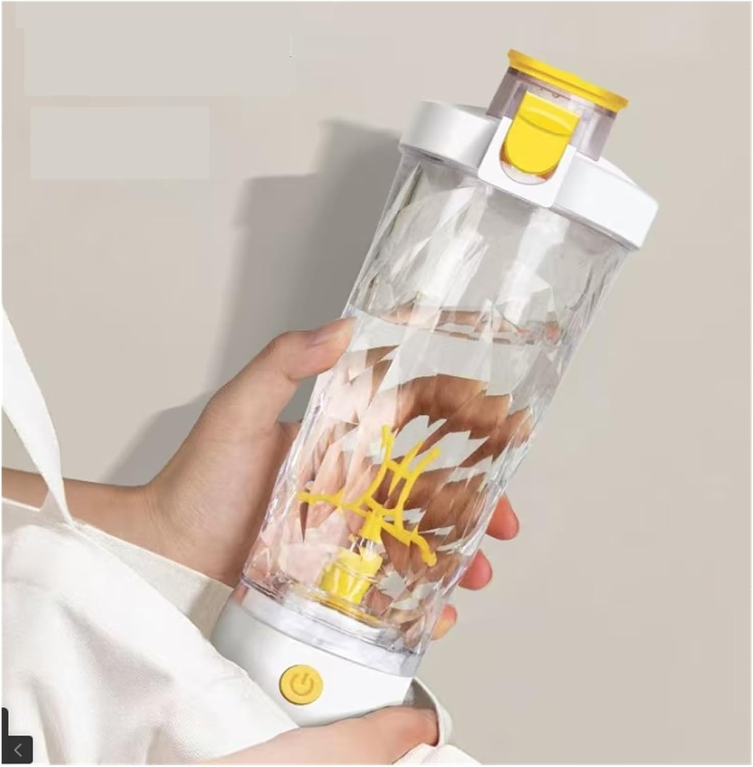 Self Stirring Mug, 700ml Electric Protein Powder Mixing Cup Automatic Shaker Bottle Mixer Shake Bottle Milk Coffee Blender Kettle For Outdoor,for Office/Kitchen(White)