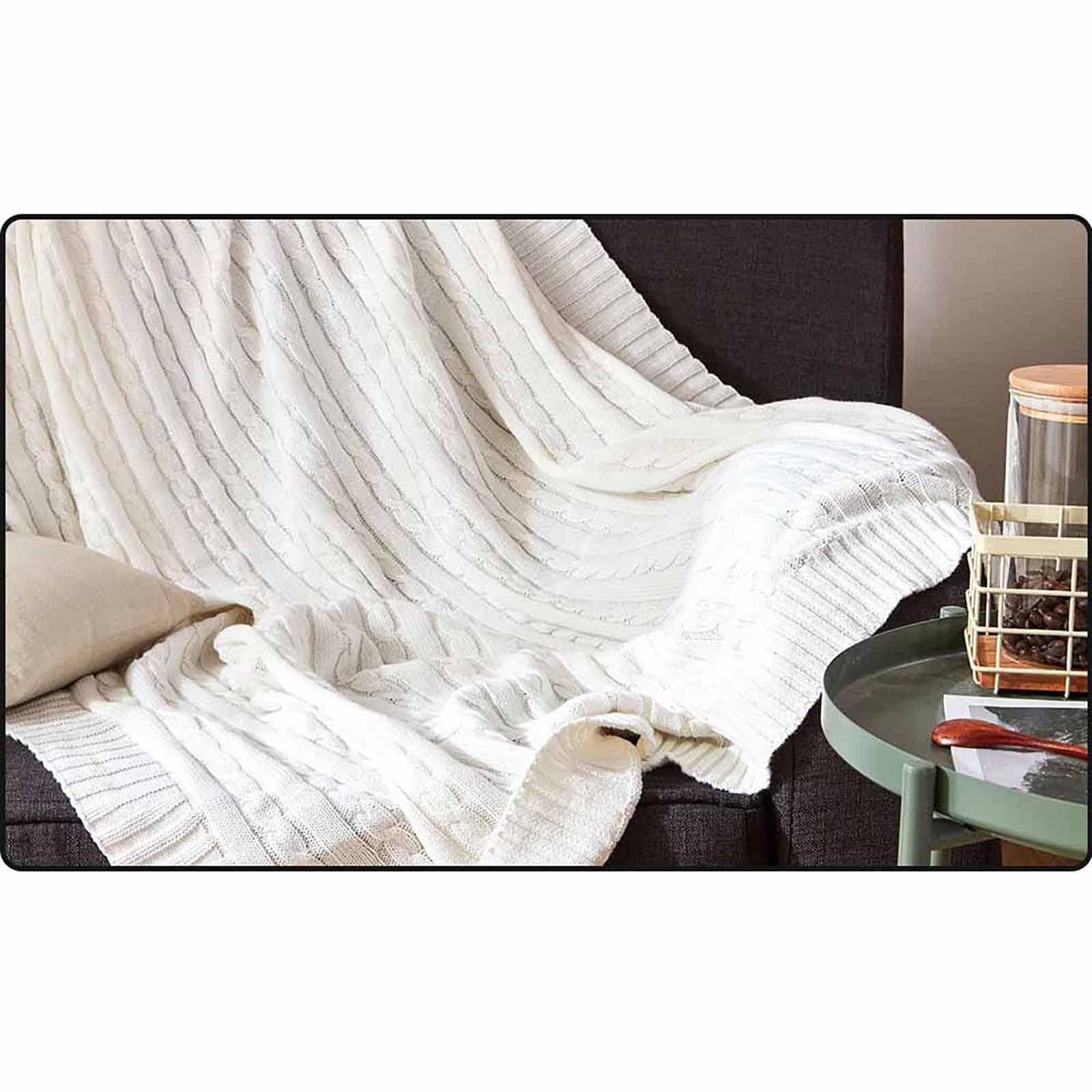 Couvre-lits orange brûlé pour une ambiance de maison chaleureuse