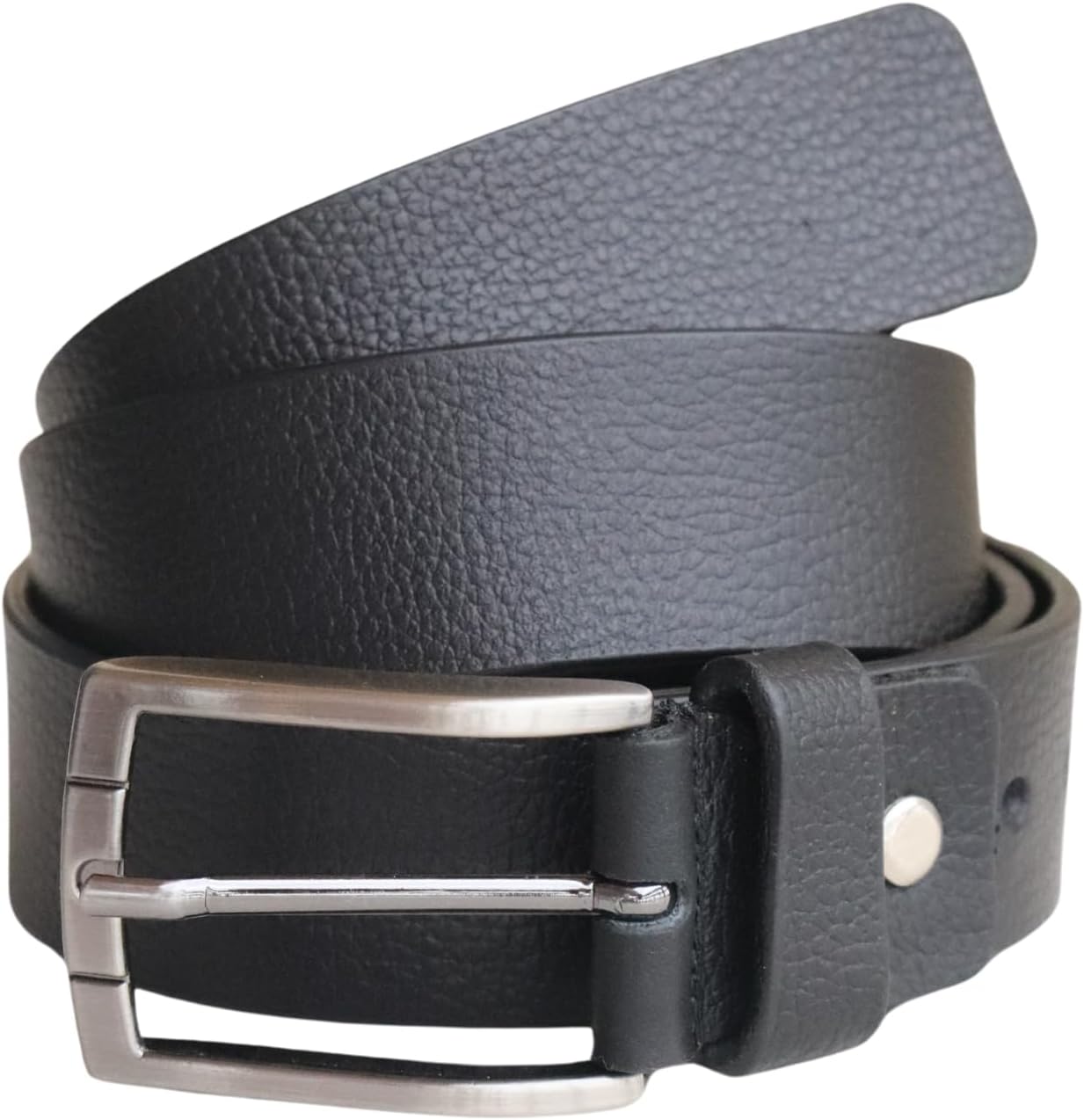 Cinto Masculino Couro Legítimo em promoção! Veja a oferta e mais achadinhos de Carteiras & Cintos Hoje é o melhor dia para comprar Cinto Masculino Couro Legítimo com aquele preço maroto! Promoção! Aproveite a oferta!