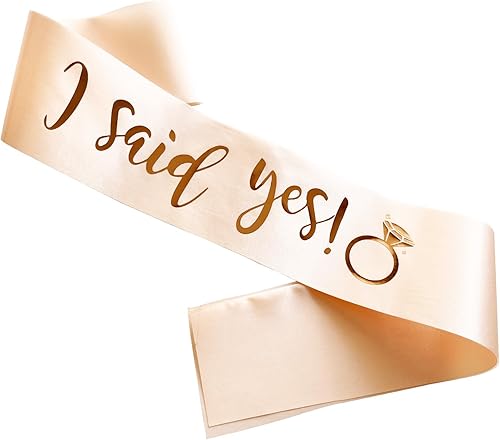 Banda con texto en inglés "I Said Yes for Future Mrs, propuesta de compromiso, anuncio de boda, banda de despedida de soltera para novia disponible en Yaxa Mexico