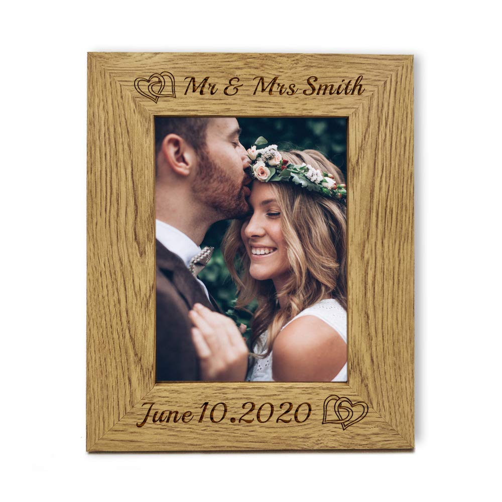 Edsg 5X7 Mr & Mrs Personalised Photo Frame 7X5 Picture Frame Personalised Wedding Gifts For Couple With Any Date Any Name Any Text Laser Engraved Wooden Photo Frame(Portrait, Mr & Mrs)