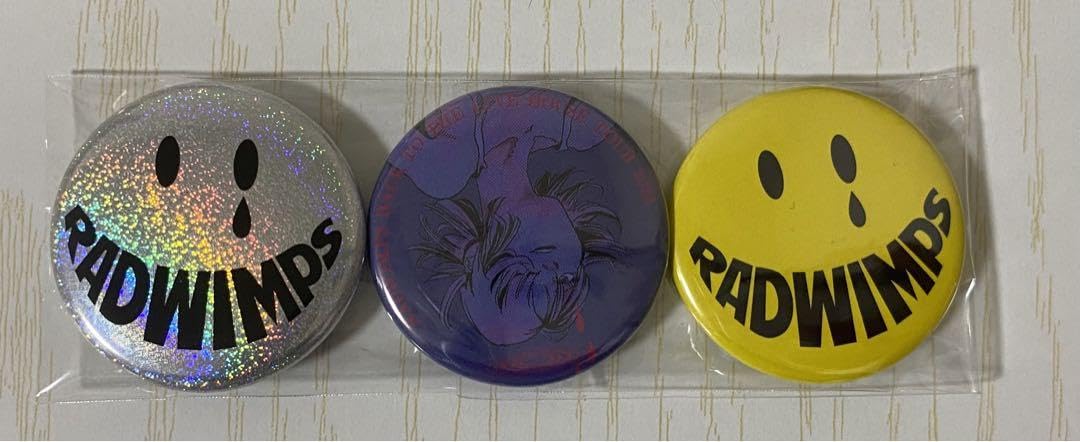 RADWIMPSカンバッチ Amazon | RADWIMPS BLT 缶バッジ | バッジ | おもちゃ