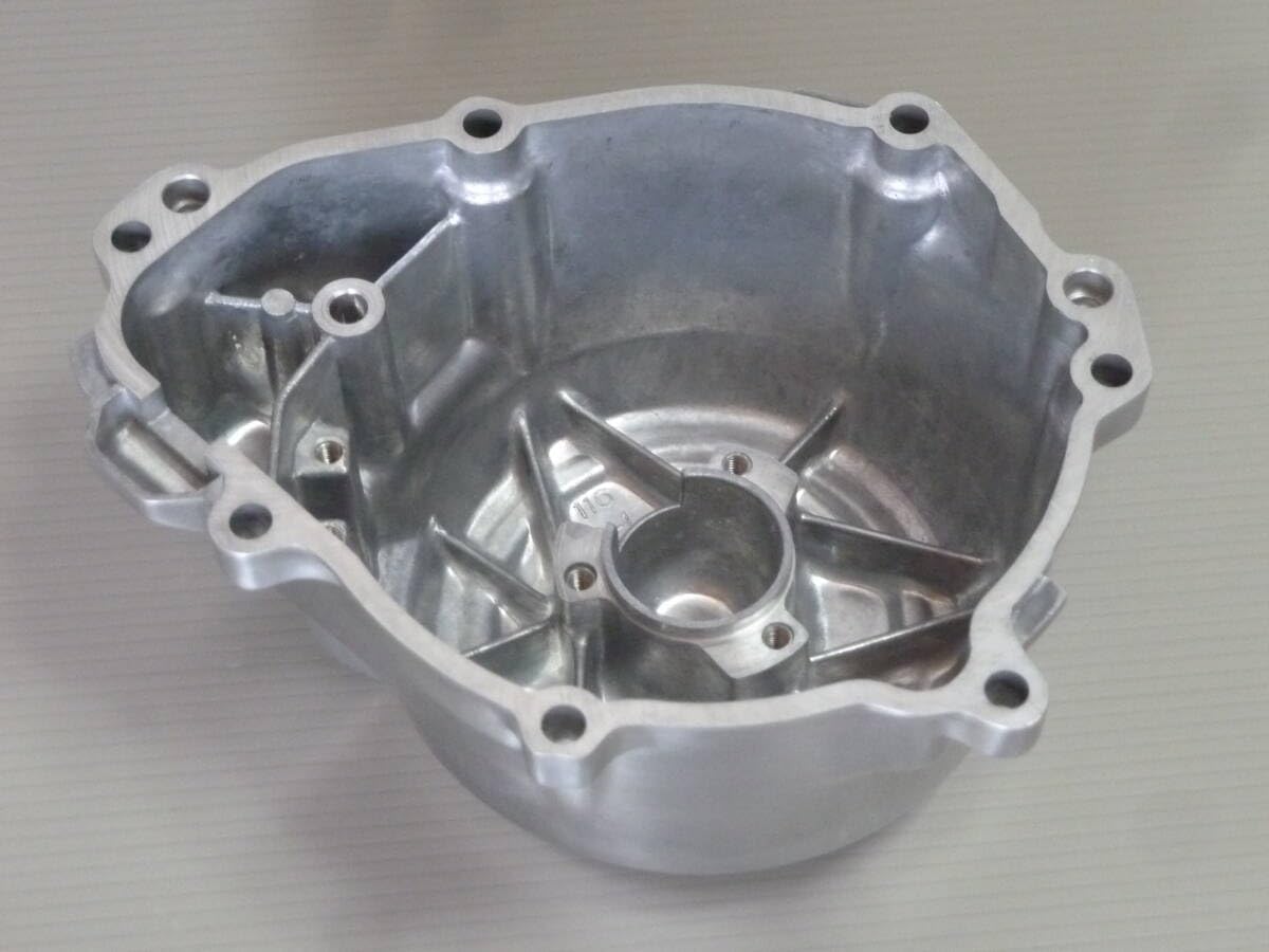バリオス　ジェネレータ・ジェネレータカバー バリオス250 ZR250A ZR250B 純正ジェネレーターカバー エンジン