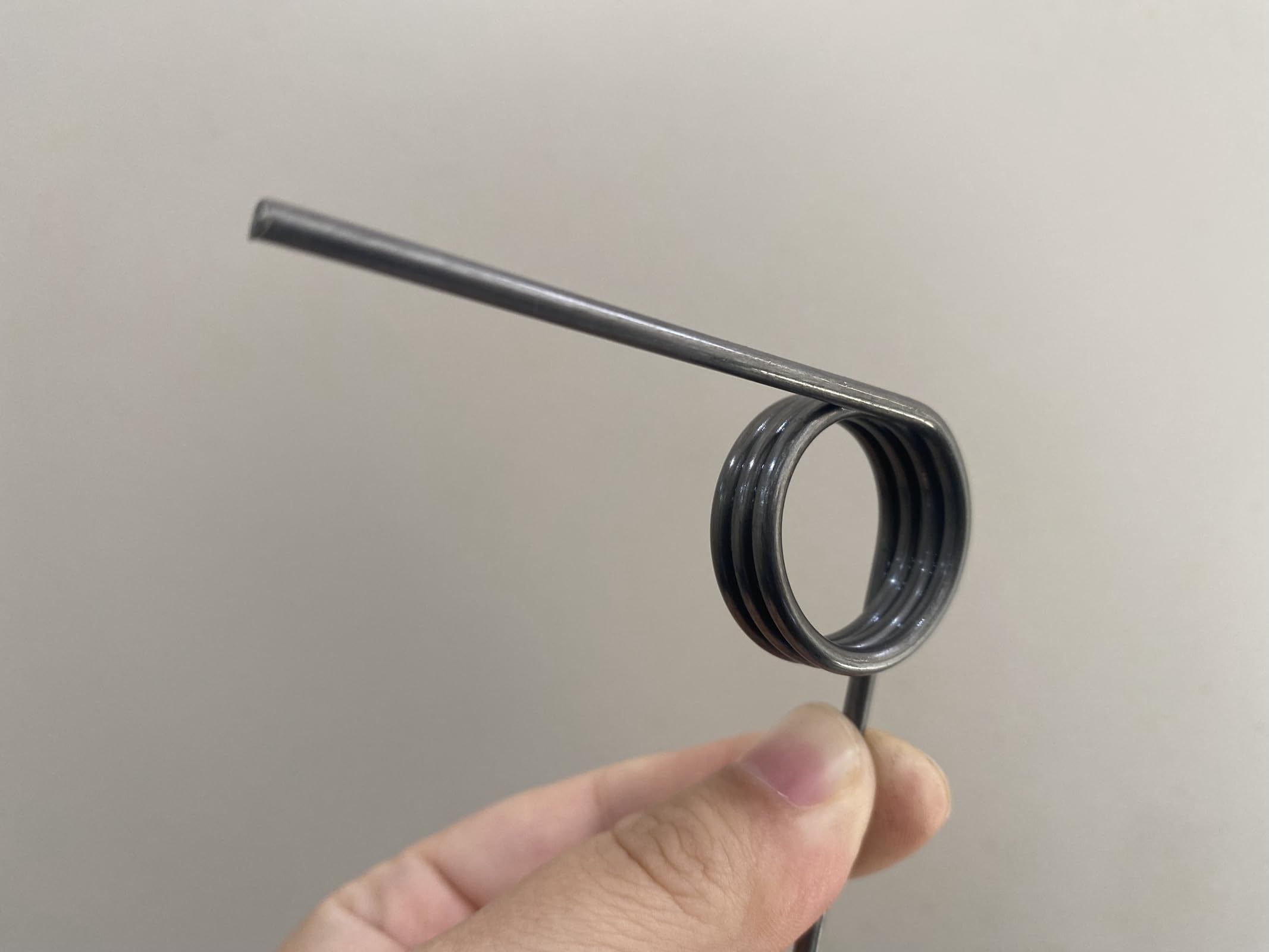 10 Pièces ressort de torsion Ressort Acier, 0.3 mm x 3 mm x Nombre de tours 7 x 90°, Ressort de torsion en forme de V