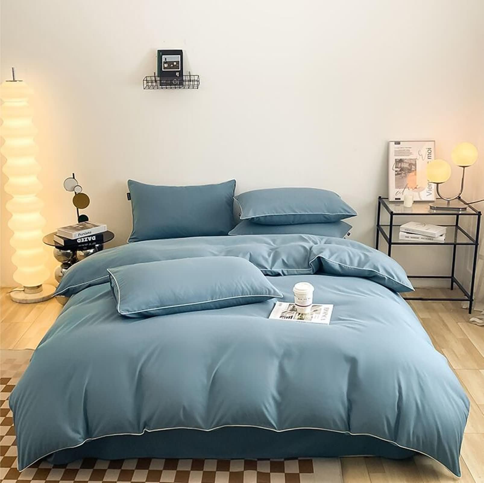 4-częściowy zestaw pościeli na łóżko 180 cm, poszwa na kołdrę 200 x 230 cm, prześcieradło z gumką 180 x 200 cm, 2 poszewki na poduszkę, jednokolorowa, mikrofibra z poliestru, jasnoniebieski