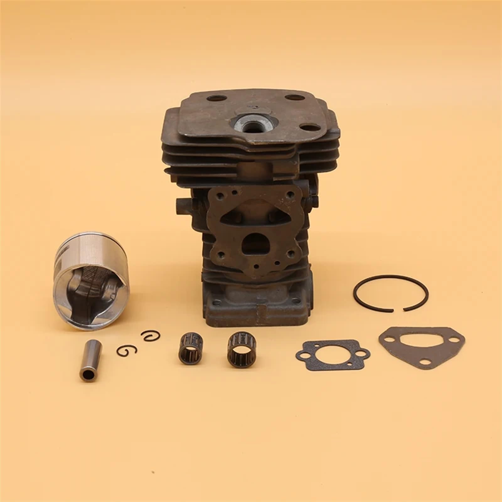 Zestaw uszczelek iglicy tłoka cylindra 42mm 44mm do Husqvarna, 445 450 Garden Chainsaw Spare Tools Parts Tłok kosiarki(HUS445 42MM)