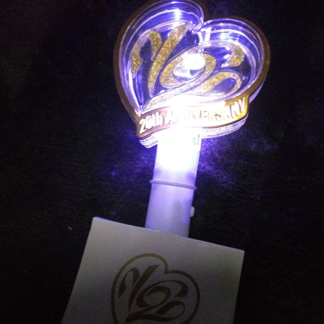 公式ペンライト ホワイト Amazon.co.jp: V6 20周年 ホワイト ペンライト : ホビー