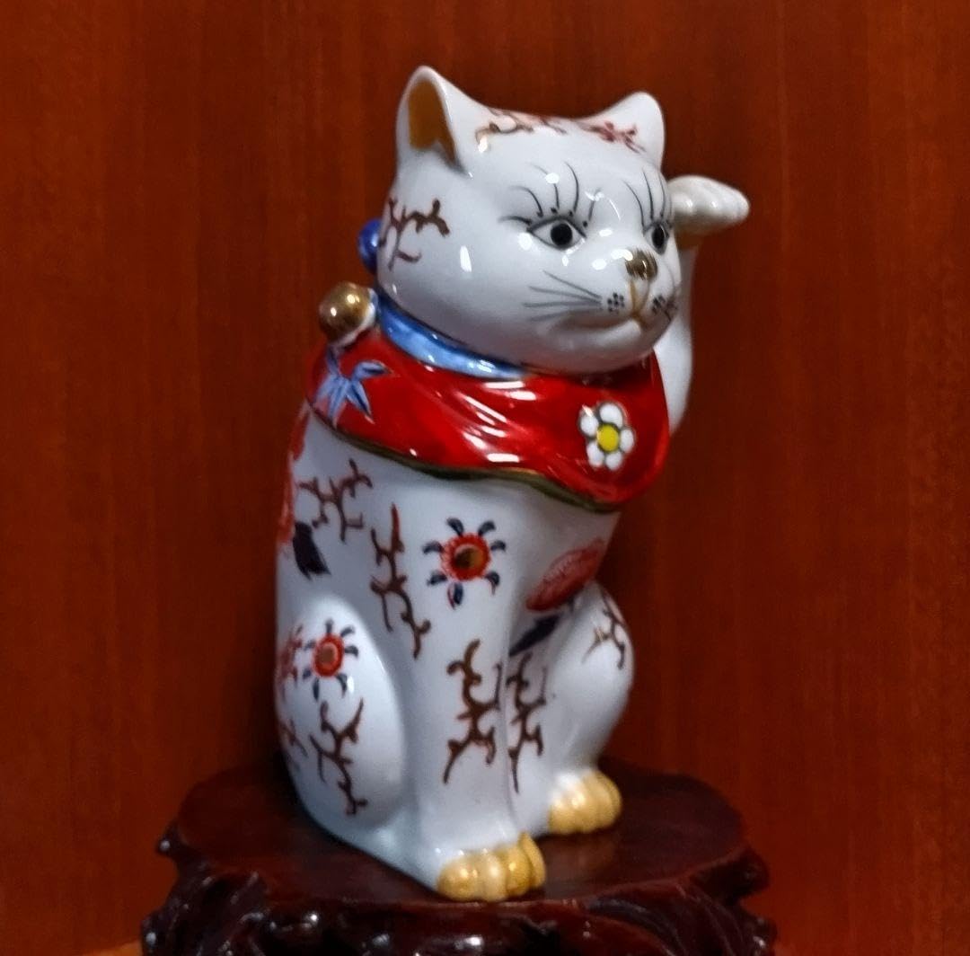 伊万里焼眠り猫