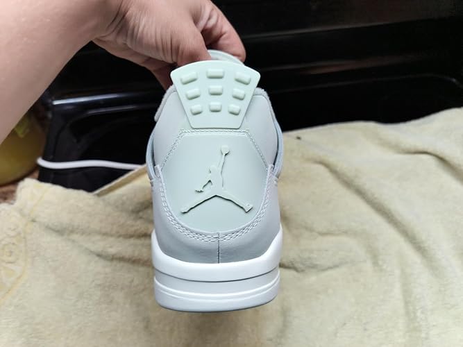 Review Image by Kayla n.