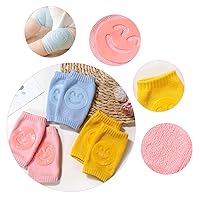 Vista 5 de Casco ajustable para bebé, ligero y suave, con 3 pares de rodilleras para gatear y 3 pares de calcetines de bebé, ideal para el bebé que aprende a