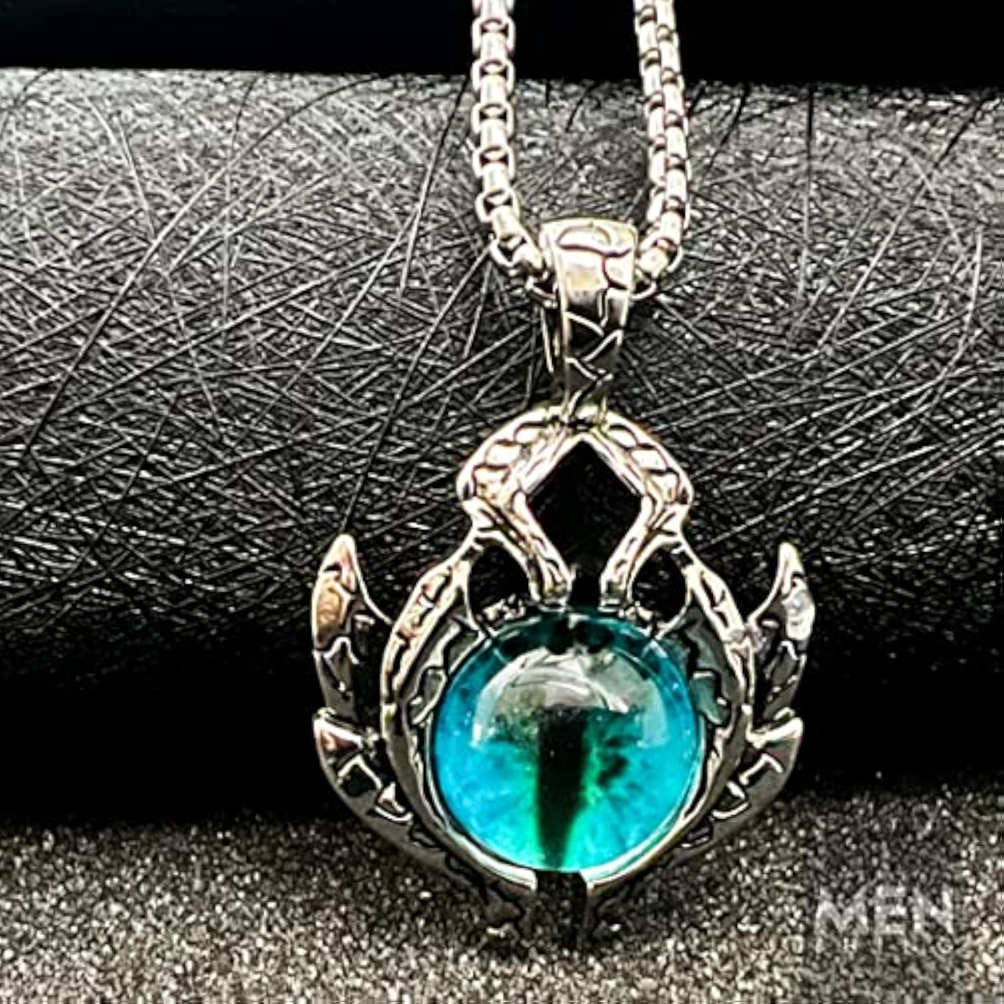 Alloy Pendant with Stainless Steel 24inch Round Box Chain