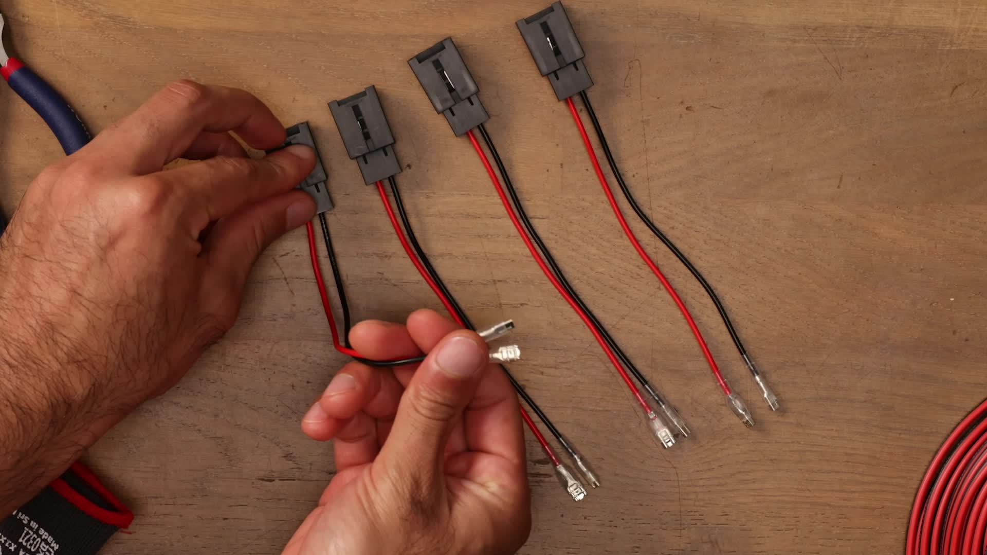 384883_4 384883_4