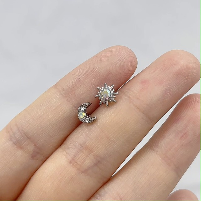 Amazon.com: Niaspi 2Pcs 16G Sun Moon Labret Monroe Lip Rings