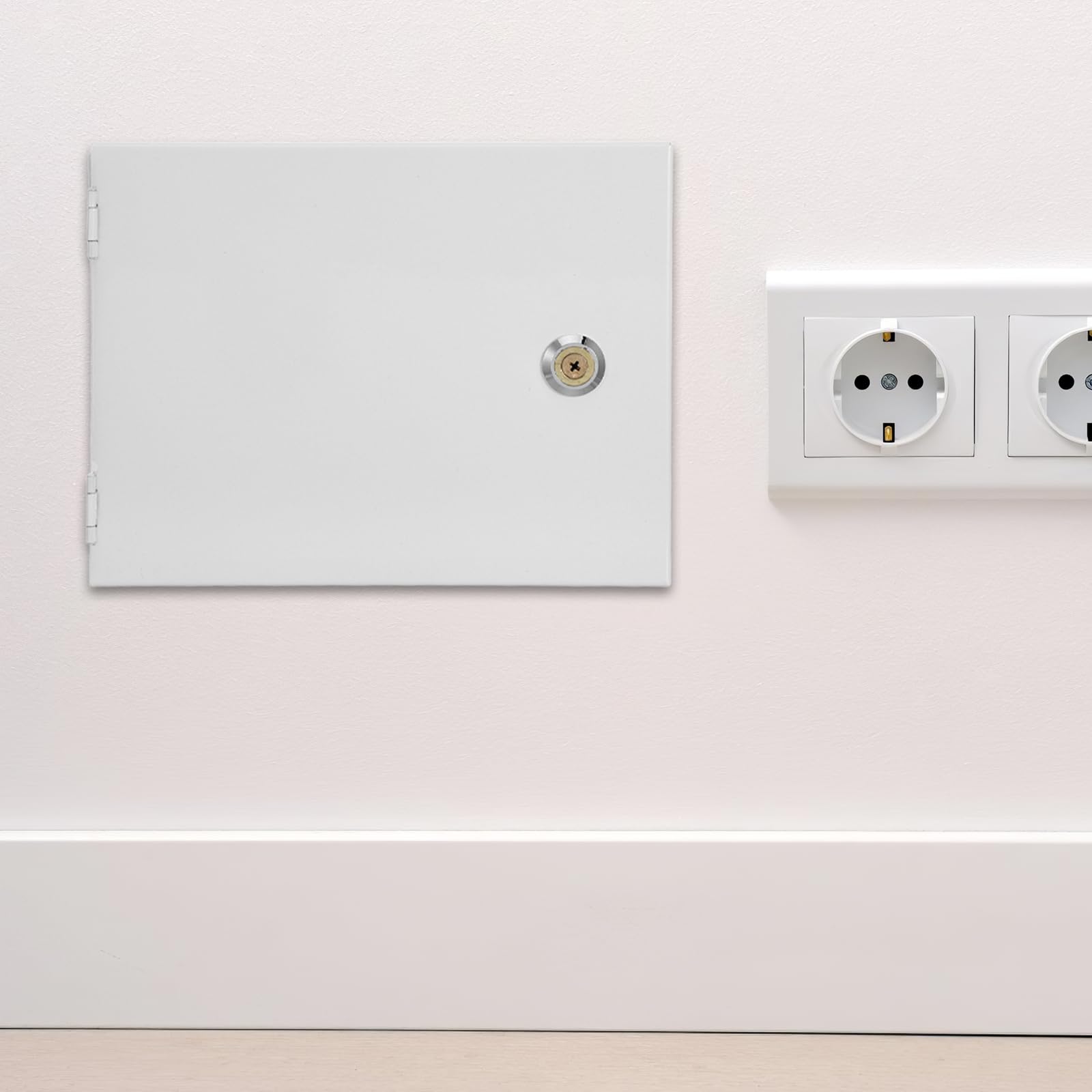 Cassetta di Sicurezza in Ferro Bianco con Chiave 210x160x60 Mm per Pannelli di Allarme, Scatola di Protezione con Serratura Bloccabile, Contenitore per Interruttore di Allarme