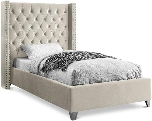 Miniatura 14 de Meridian Furniture – Cama con respaldo de terciopelo abotonado, Aiden-Q-Aiden, con recortes cromados con forma de cabezal de clavos y patas