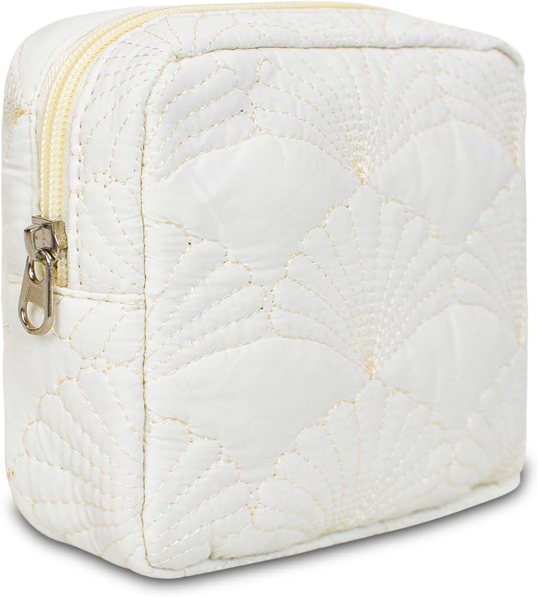 Small Floral Quilted Makeup Bag, Coquette Aesthetic Travel Toiletry Organizer for Women, Lightweight Cotton Cosmetic Pouch