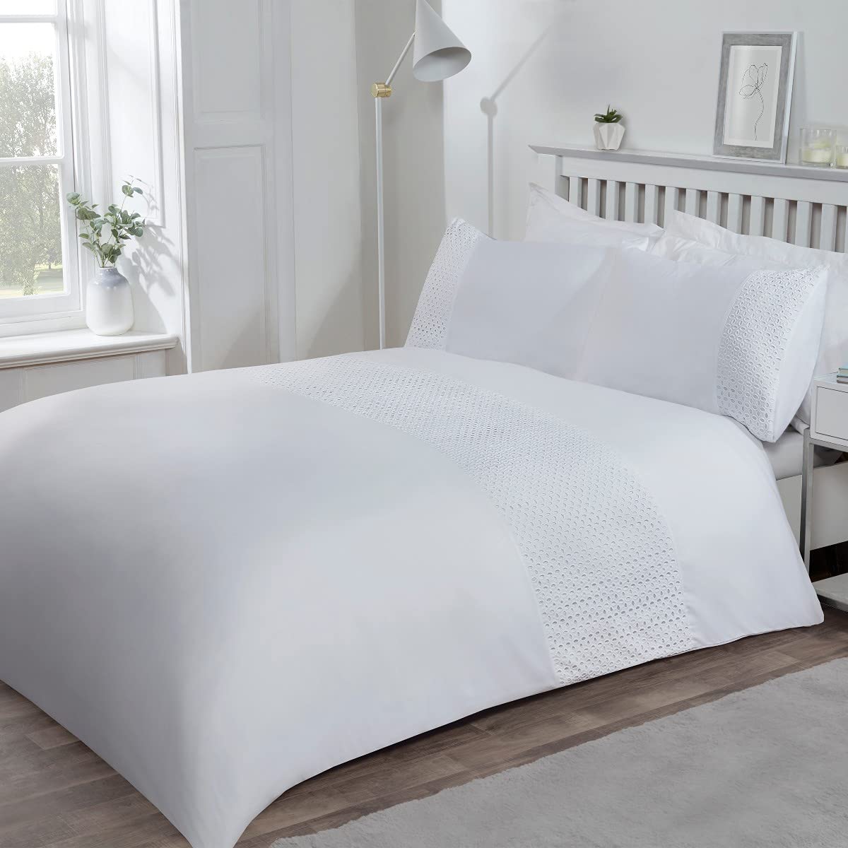 Sleepdown Bedding Set with Pillowcase Poyester Panel Band Border White Soft Easy Care Duvet Double Size (200cm x 200cm)