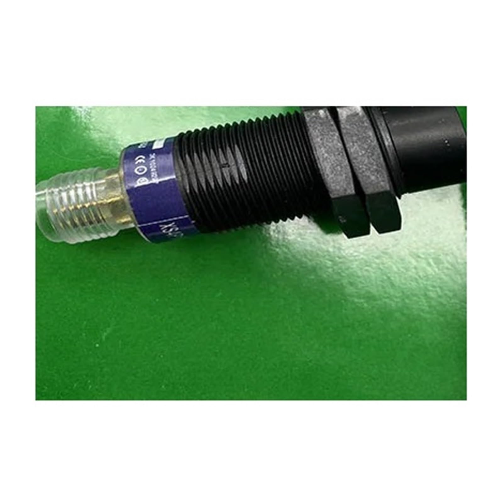 Détecteur de proximité XS4P18AB120M12 inductif Schneider pour automatisme