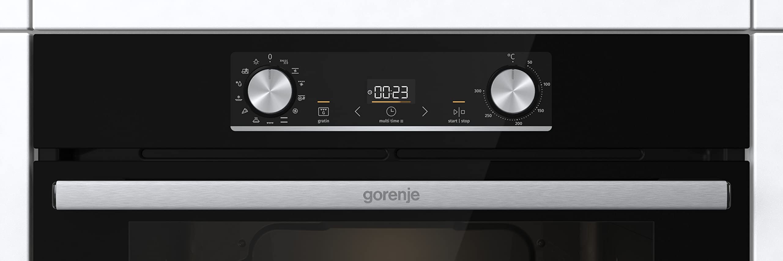 Gorenje OptiBake Black Steam Einbaubackofen-Set 77L Heißluft AquaClean GentleClose AirFry Pizzamode 300°C PerfectGrill Glaskeramik-Kochfeld schwarz