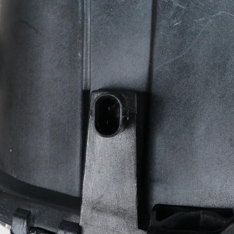 Phare antibrouillard LED pour remplacer un optique cassé sur VW