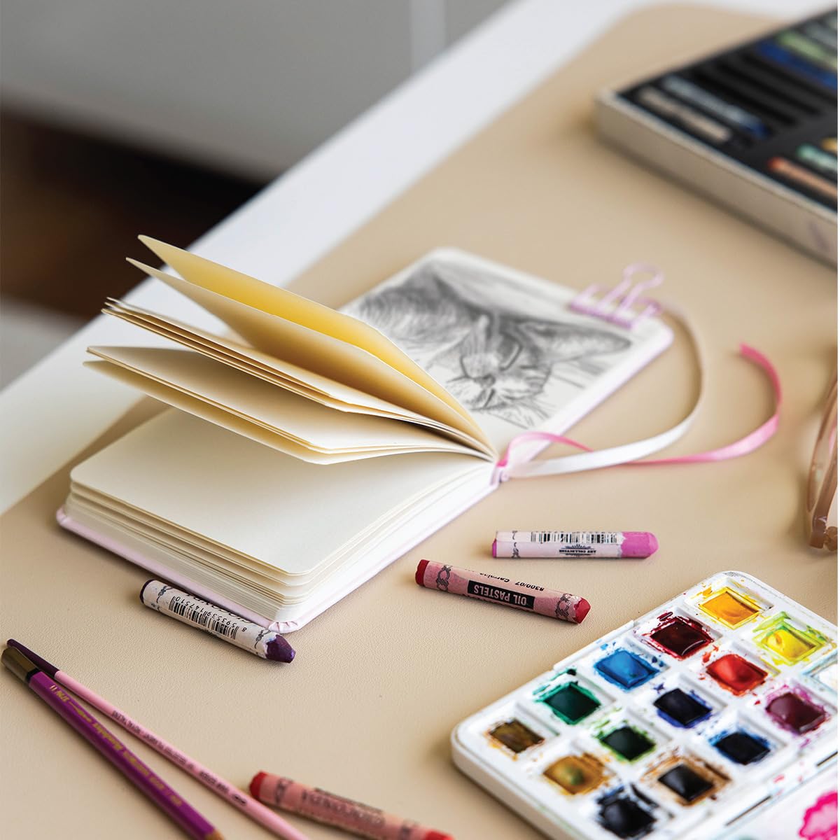 12x12 cm Sert Kapak 80 Yaprak 140 gr. Eskiz Defteri - Sketch Book - Lila