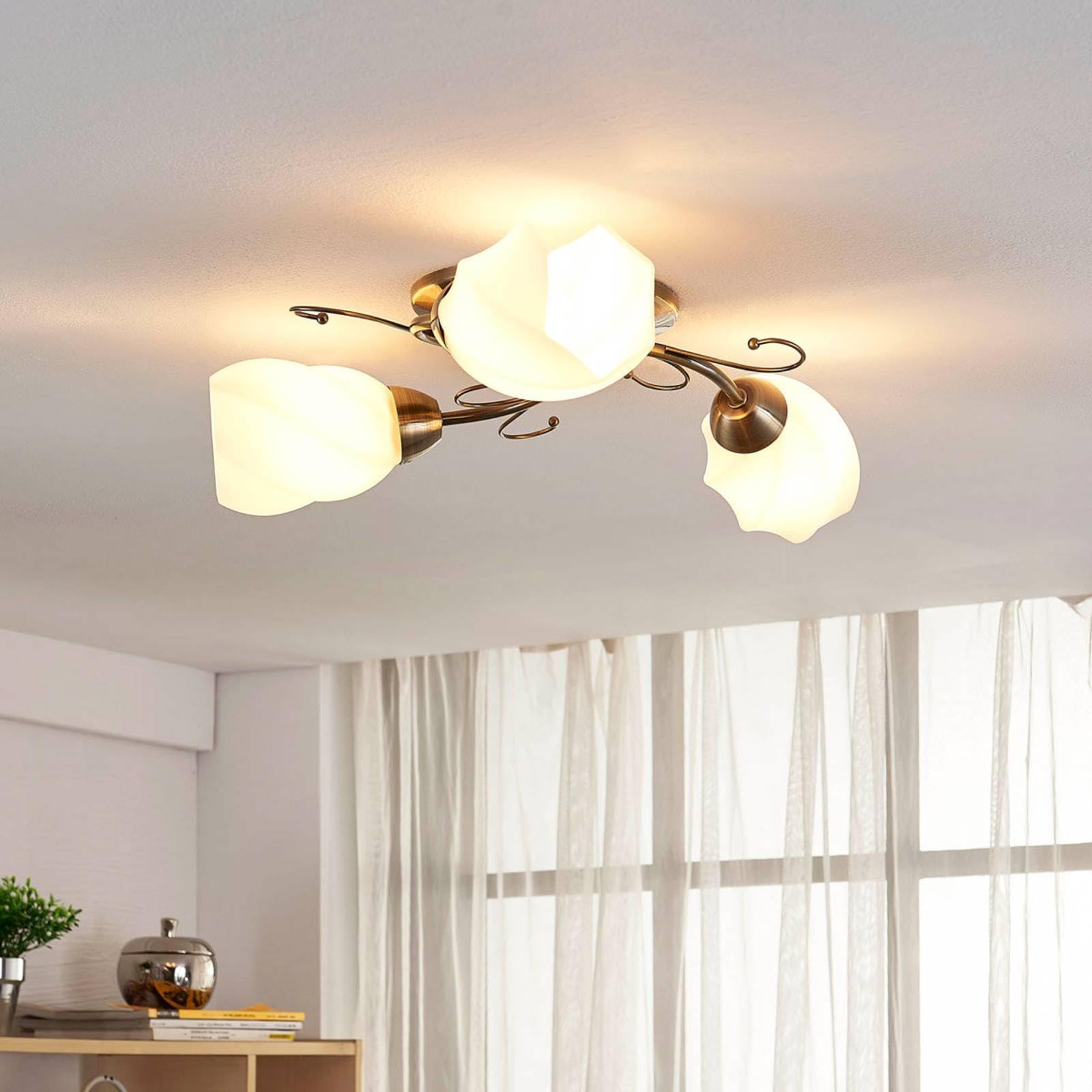 Lindby lámpara de techo en blanco, latón antiguo, plafón | lámpara de salón, e14, 3 bombillas, clásico, de vidrio para sala de estar, salón, dormitorio, pasillo, comedor