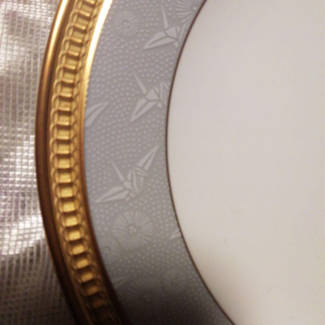 大倉陶園 天皇御用達 菊と折り鶴 エンボス皿 2枚 特別お中大倉陶園