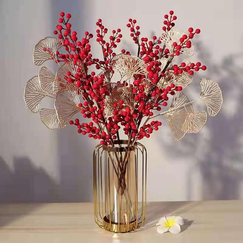Miniatura 5 de Arreglo artificial de tallo de bayas rojas para Navidad e invierno, con hojas doradas para corona de árbol de Año Nuevo chino, festividades,