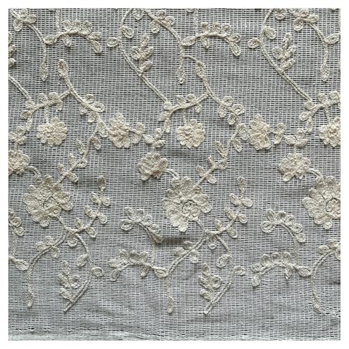 Tissu en dentelle brodée pour donner vie à la robe de mariée de vos rêves