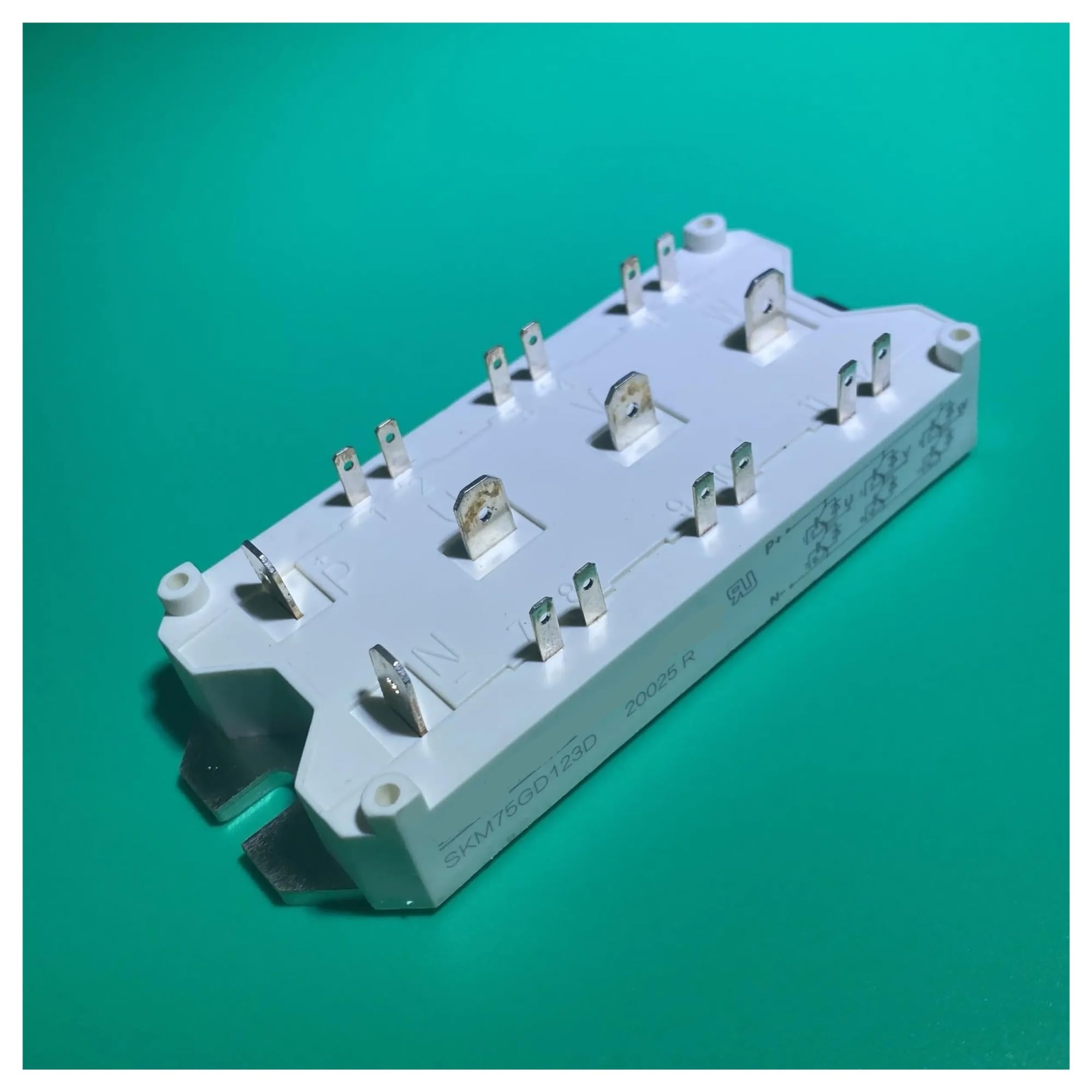 BACYDLPL SKM75GD123D MODULE SKM75GD123D SKM75GD 123D SKM75GD123D