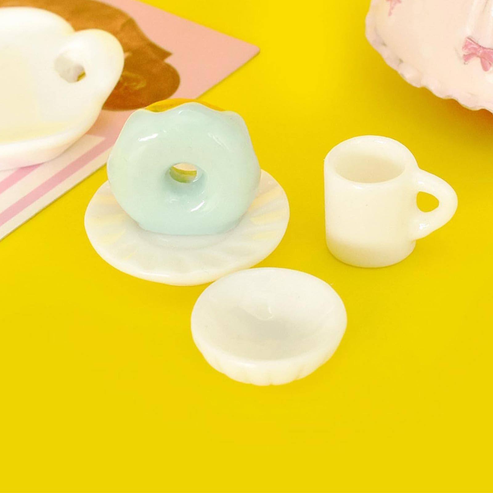 Tasses Miniatures 40 Pièces, Accessoires de Cuisine Miniatures, Forme de Simulation, Style Mignon, Résine/Plastique Cuisine Miniature, Adapté au Jeu de Rôle, Accessoires, Décoration de Table