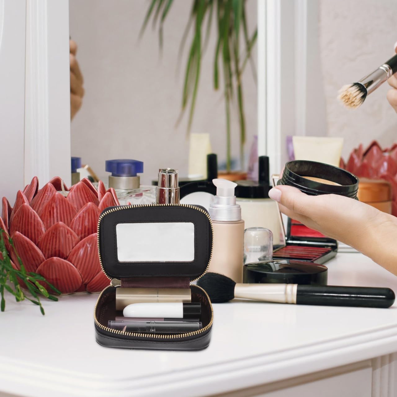 Hemoton Lipstick Mirror Makeup Bag with Compact Travel Pouch 4.13X2.95X1.37In Portable Lipstick Holder for Women Cosmetic Organizer with Built-in Mirror - Image 7