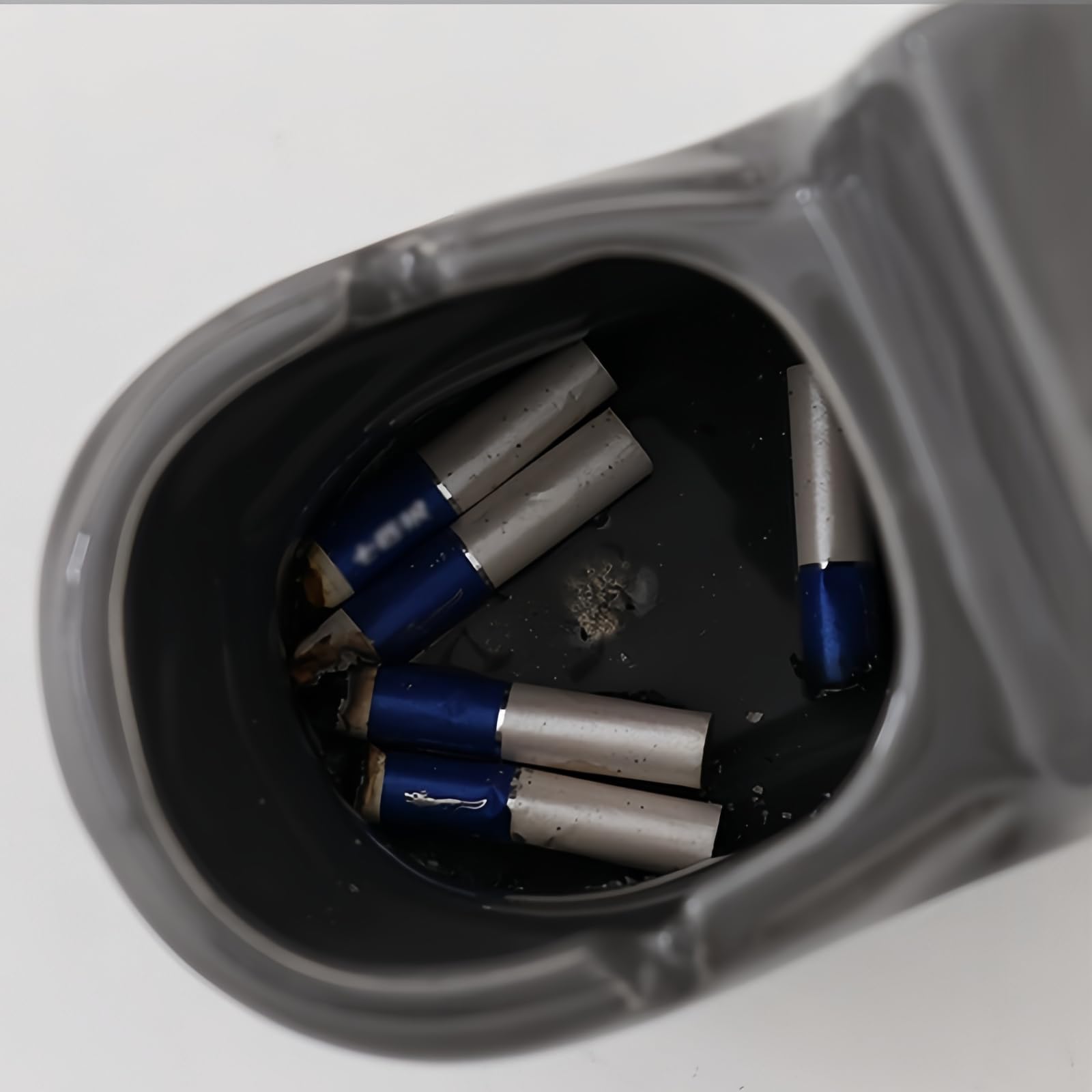 JANKOW Toilet-Shaped Ashtray - Creative and Trendy Decorative Office Ornament for Home and Offic (Grey)