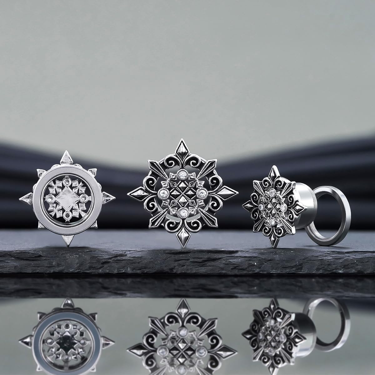 COOEAR Stainless Steel Star Ear Gauges, Vintage Gothic Ear Plugs and Tunnels, Fashion Ear Expanders.